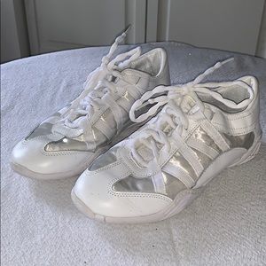 Nfinity Cheerleading sneakers size 7.5